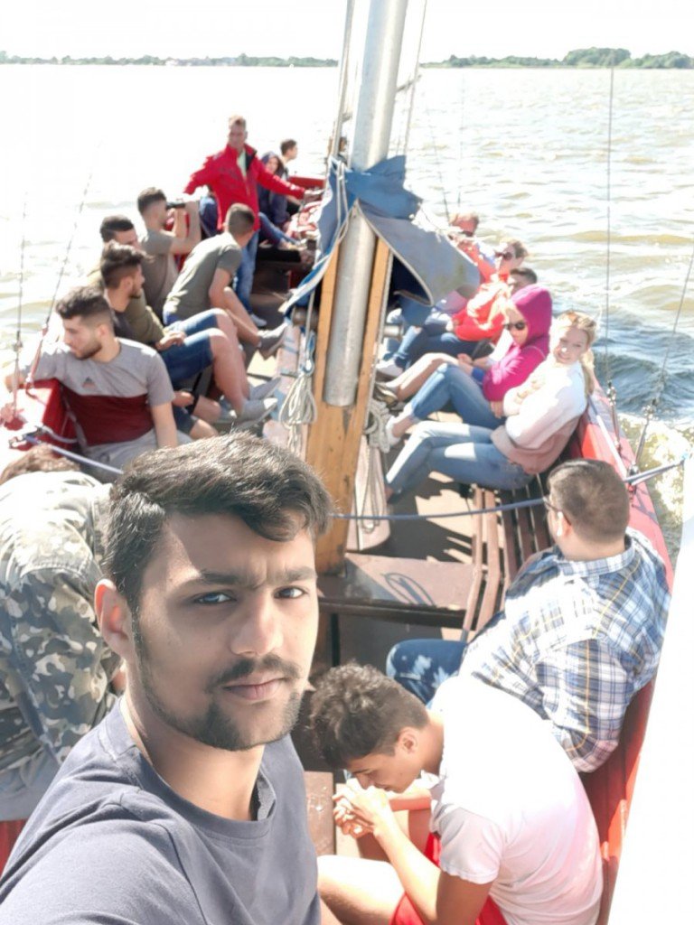 Schüler Auf Dem Boot